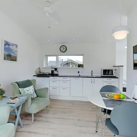Wehrhart - 200m From The Sea By Interhome Bøtø By